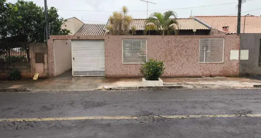 Casa à venda no jardim da luz com 2 quartos sendo 1 suíte na região leste de londrina