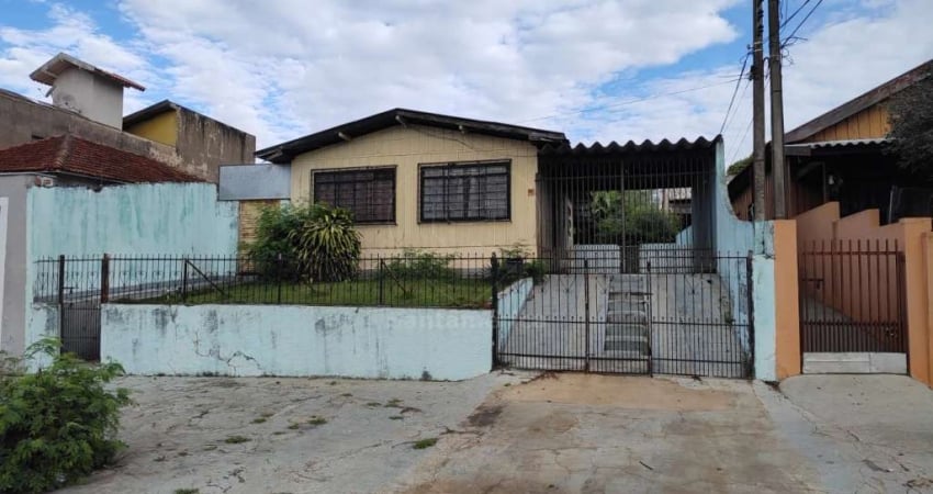 Casa com 2 quartos para alugar próximo da Avenida Tiradentes