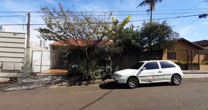 Casa com 3 dormitórios sendo 1 suíte à Venda no Jardim Higienópolis, Centro de Londrina