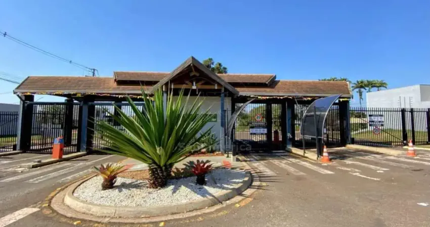 Casa à Venda com 4 Suítes e Closet no Condomínio Bella Vittá