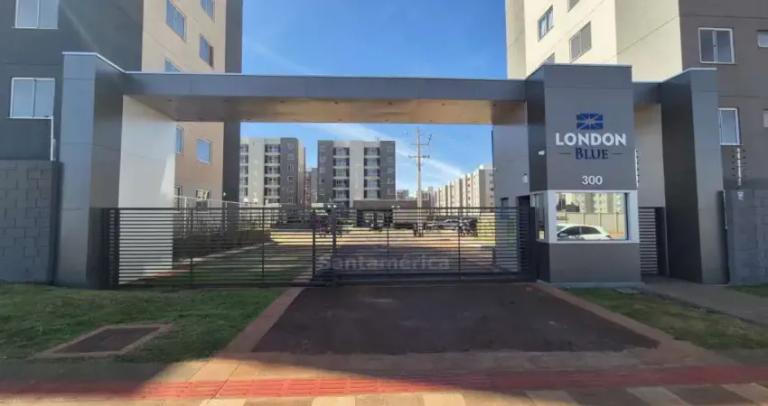 Apartamento para Locação no Edifício Londom Blue com 2 Quartos e Sacada com Churrasqueira