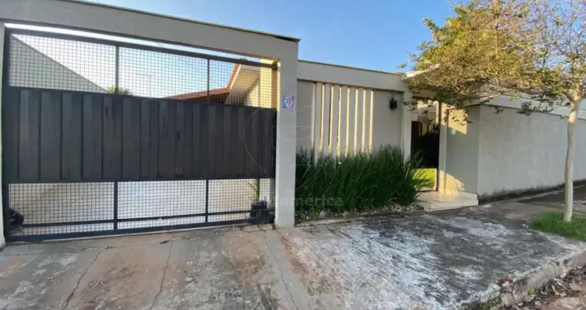 Casa à venda no Vivendas do Arvoredo com 2 Suítes e 2 quartos na Região Sul de Londrina