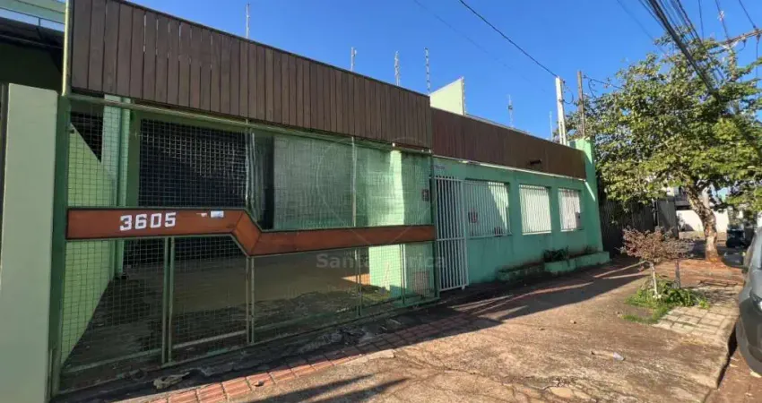 Barracão para Locação na Avenida São João com Cozinha e 2 Banheiros