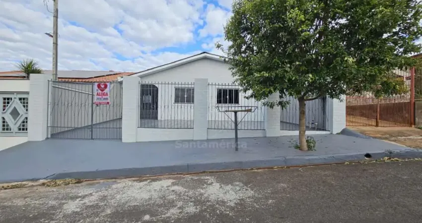 Casa residencial para alugar no Conjunto Parigot de Souza 3, região Norte de Londrina, com 3 quartos