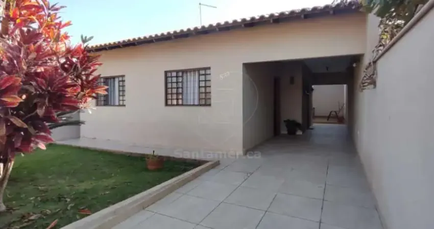 Casa à venda no Abussafe com 2 quartos na Região Leste de Londrina