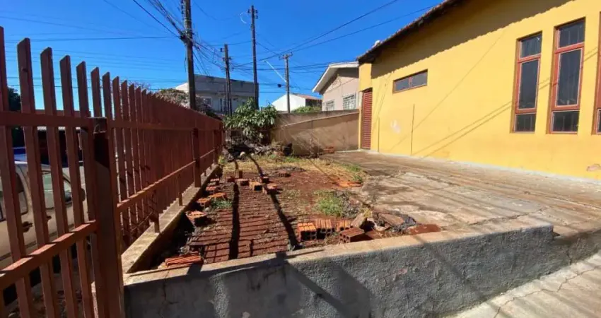 Casa para alugar no Leonor com 3 quartos na Região Oeste de Londrina