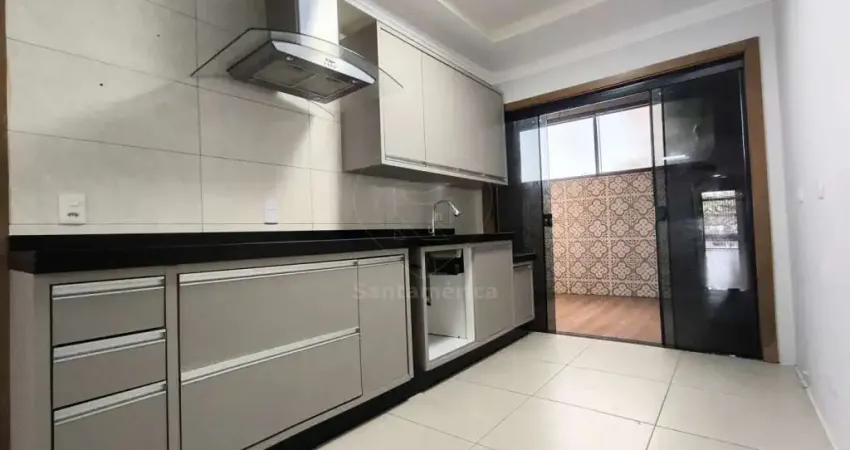 Casa à venda e para alugar na região leste de londrina com 3 quartos