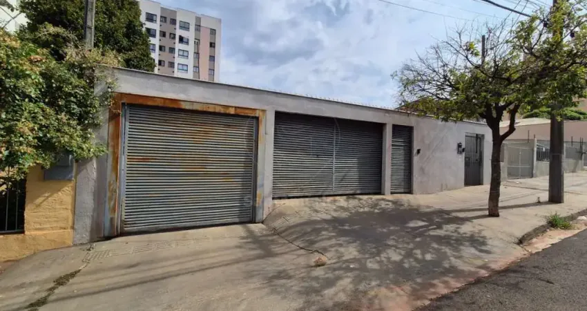 Casa para venda no centro de londrina com cozinha planejada, próximo da avenida juscelino kubitschek
