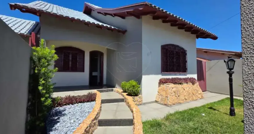 Casa com 3 quartos à venda na Rua Planalto, --, Parque Residencial Cambé, Cambé
