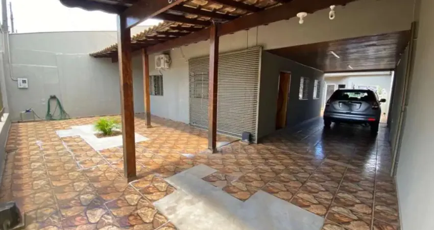 Casa a venda na região Norte com 3 quartos na Região Norte de Londrina, Próximo a Avenida Saul Elkind