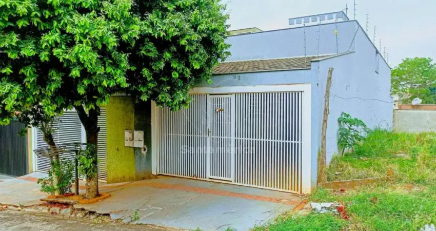 Casa à venda e para alugar na Região Norte com 3 quartos em Londrina, próximo ao Estádio do Café