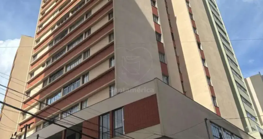 Apartamento à venda no Edifício Cinzia com 3 quartos na Região Central de Londrina
