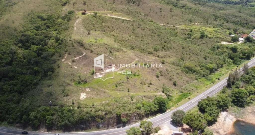 Área com 5 hectares de frente a represa de Furnas, Califórnia, Capitólio, MG - AR4176