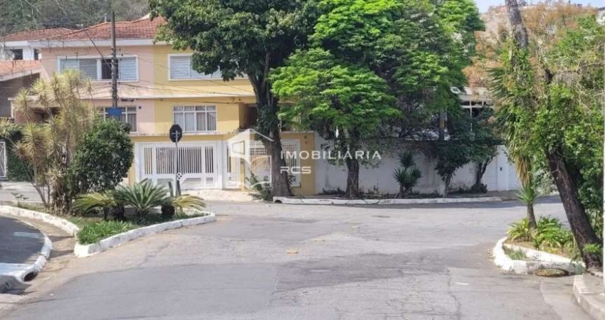 Sobrado para aluguel, 3 quarto(s),  Vila Madalena, São Paulo - SO4268