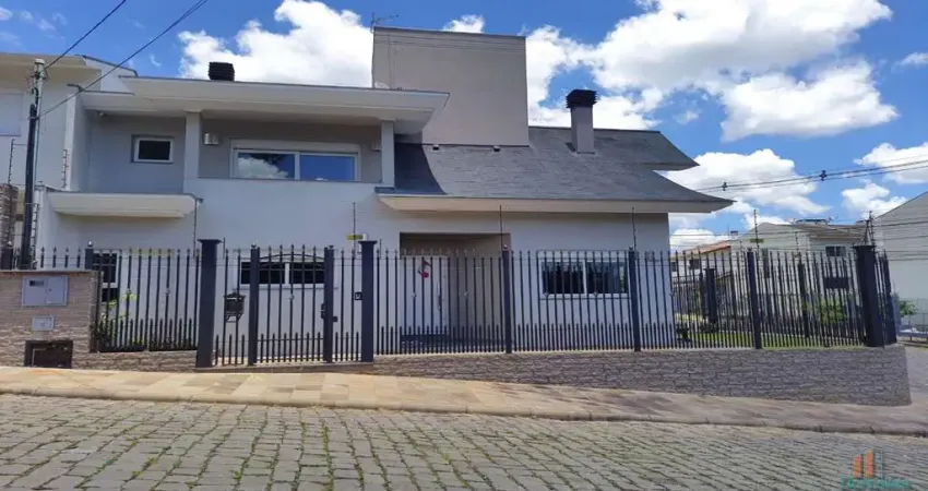 Casa com 3 quartos à venda na Massimino Arcangelo Foscarini, 242, São Luiz, Caxias do Sul
