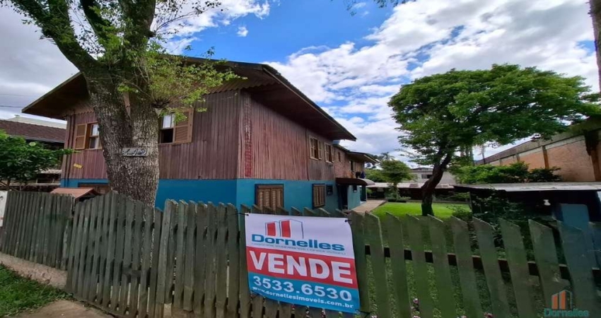 Casa com 7 quartos à venda na Rua Vidal de Negreiros, 349, Santa Catarina, Caxias do Sul