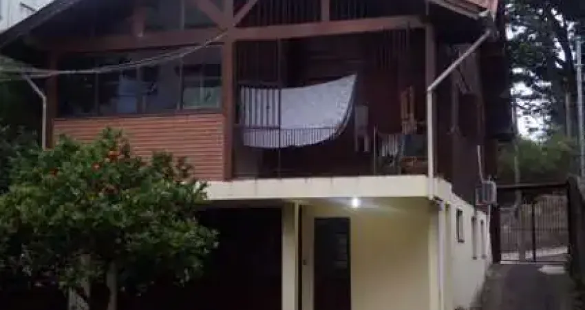 Casa com 4 quartos à venda no São Pelegrino, Caxias do Sul 