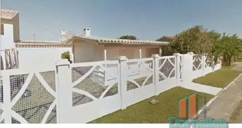 Casa com 3 quartos à venda na Das Estremosas, 62, Centro, Xangri-Lá