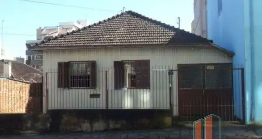 Terreno à venda na Rua Cremona, 251, São Pelegrino, Caxias do Sul