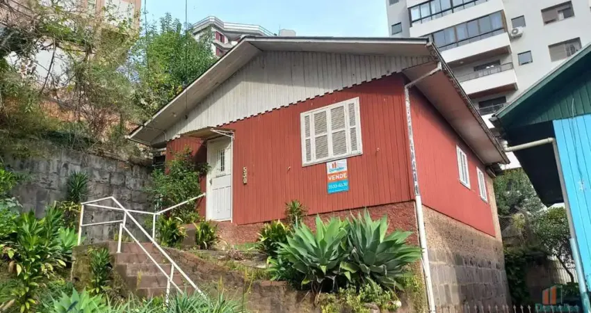 Casa com 3 quartos à venda no Madureira, Caxias do Sul 