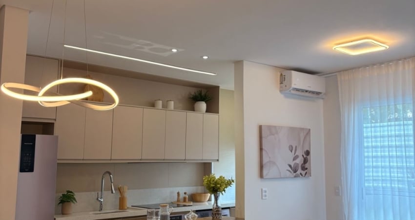 Apartamento com Varanda
