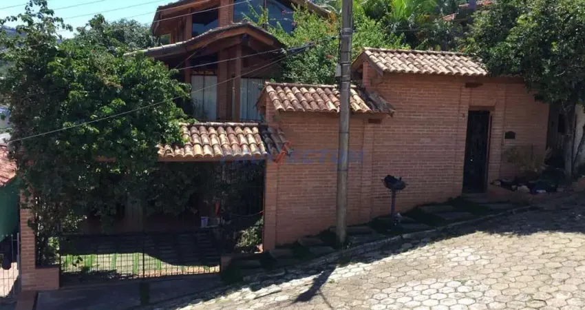 Casa com 3 quartos à venda na Rua Vereador Palmiro Telles, 8, Centro, Joanópolis