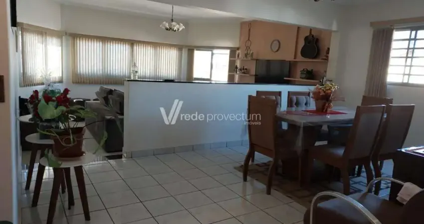 Casa com 3 quartos à venda na Rua Ernesto Bergamasco, 229, Vila Real, Hortolândia