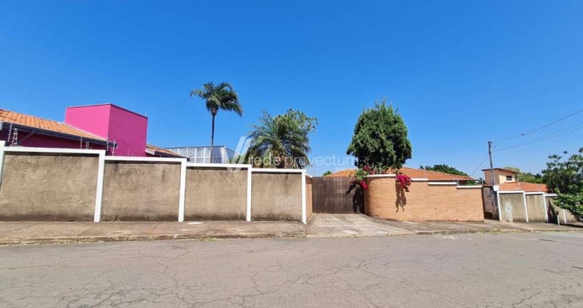 Casa com 4 quartos à venda na Rua Carmelito Leme, 234, Vila Santa Isabel, Campinas
