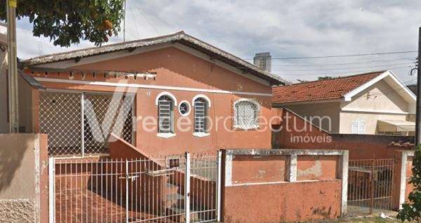 Casa com 3 quartos à venda na Wagram, 52, Vila Lemos, Campinas
