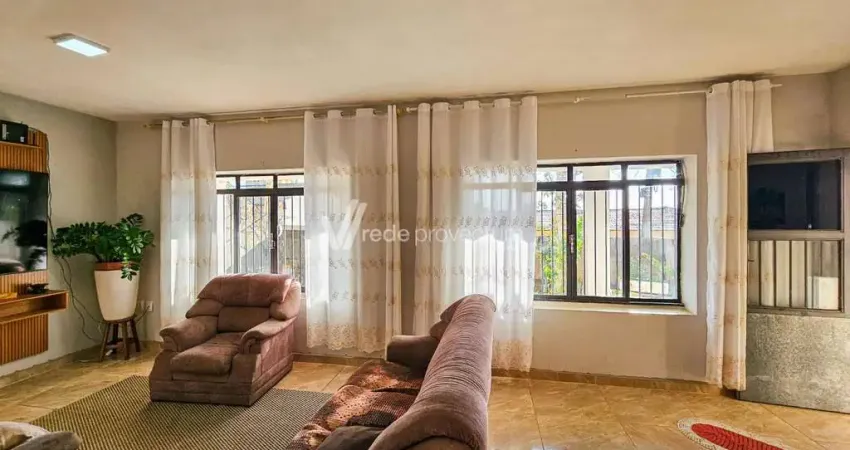 Casa comercial à venda na Humberto Biscardi, 80, Jardim Pinheiros, Valinhos