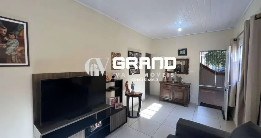 Casa à Venda 3 Quartos com edícula 190m² Total - Bairro Santana - SJC