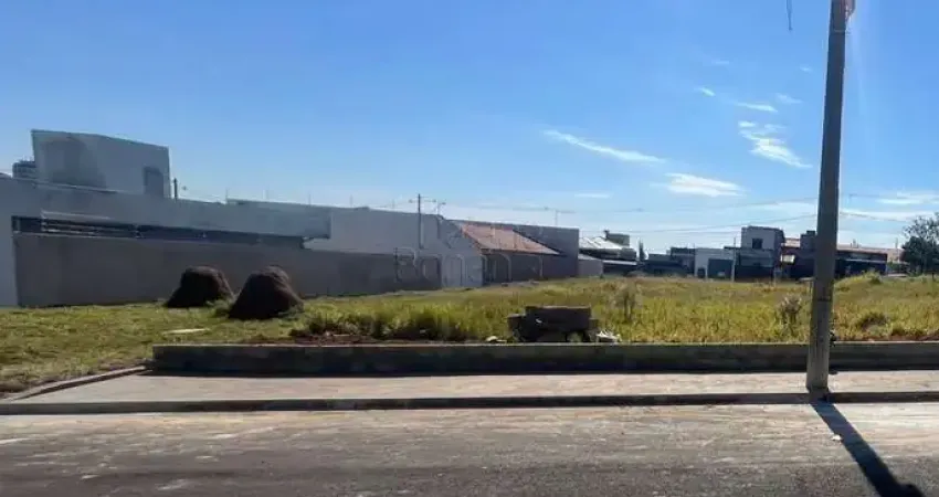 Excelente terreno a venda no Bairro Jardim Regina na cidade de Botucatu- SP