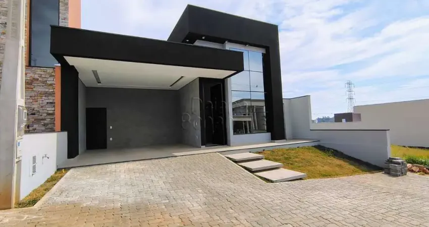 Casa Nova de Alto Padrão à Venda – Condomínio Royal Garden, localizada na cidade