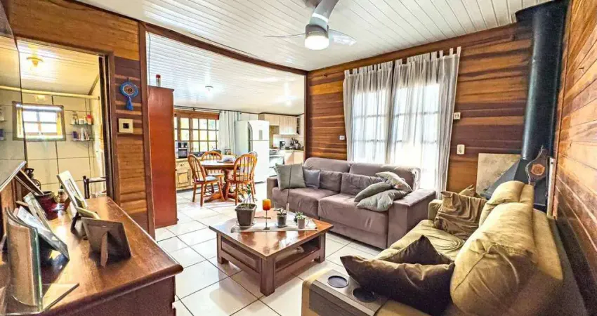Casa Mista com Piscina à Venda no Condomínio Querência – Águas Claras, Viam