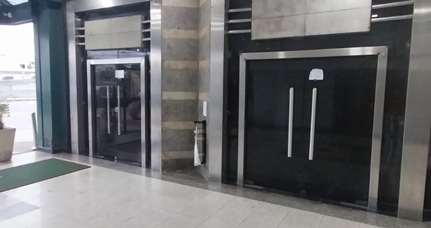 Sala comercial com 8 salas para alugar na Avenida Armando Lombardi, 350, Barra da Tijuca, Rio de Janeiro
