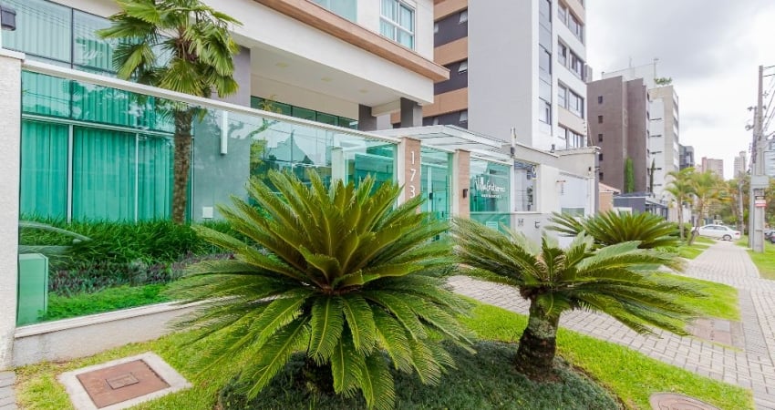 Apartamento alto padrão à venda | 3 quartos, sacada com churrasqueira | ÁGUA VERDE