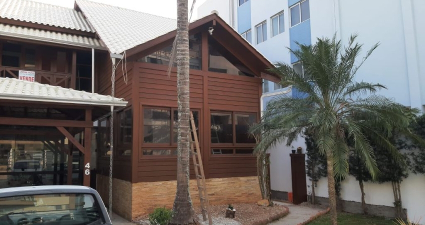 Casa com 2 quartos à venda na Rua Vereador Manoel José dos Santos, 46, Centro, Bombinhas