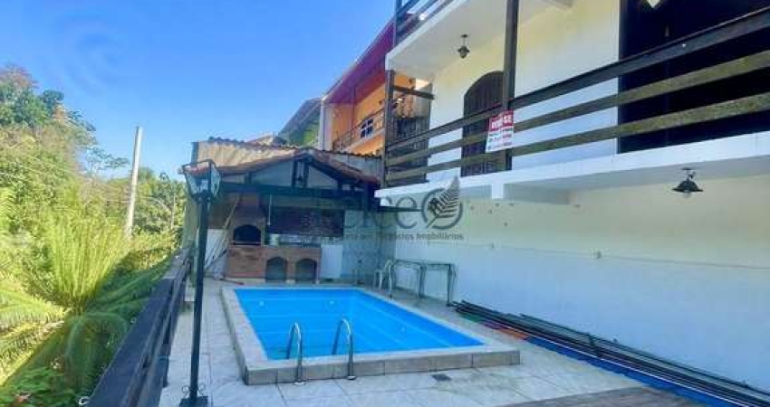Casa à venda em Rio de Janeiro, Jacarepaguá, com 4 quartos, com 229 m², Condomínio Suiça Carioca II