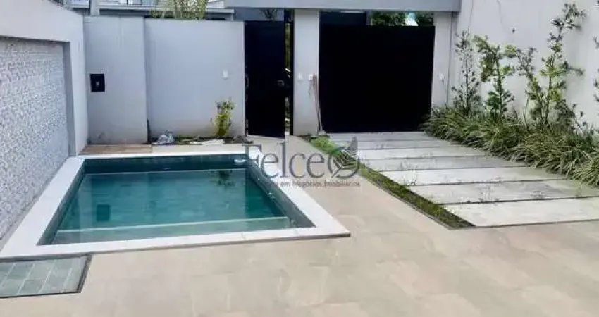 Casa à venda em Rio de Janeiro, Pechincha, com 5 quartos, com 60 m²