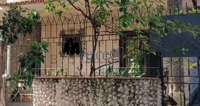 Excelente Casa Duplex à Venda no Grajaú RJ - com 226 m²