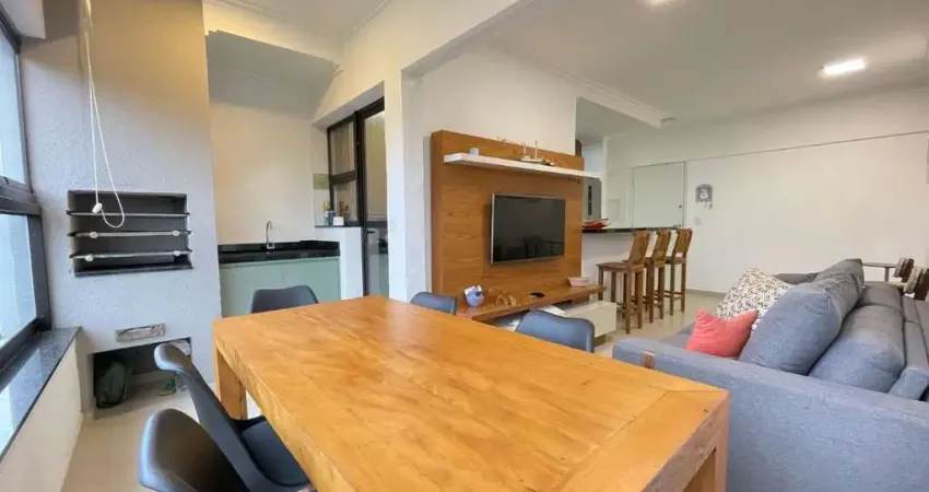 Apartamento com 02 suítes e varanda gourmet na praia do itaguá em ubatuba.