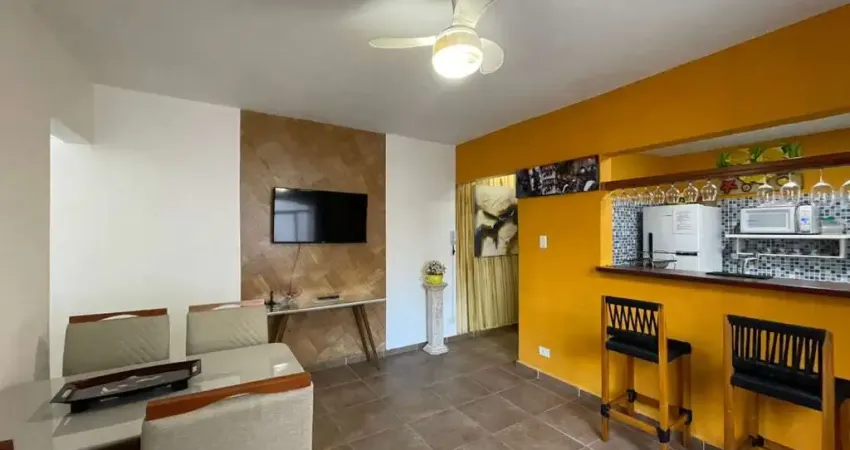 Apartamento com 02 dormitórios à 100 metros da praia do Tenório.