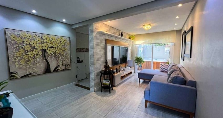 Casa Térrea em Condomínio com 3 dormitórios e Jacuzzi
