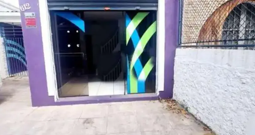 Casa à venda na Avenida Paes de Barros, 612, Mooca, São Paulo