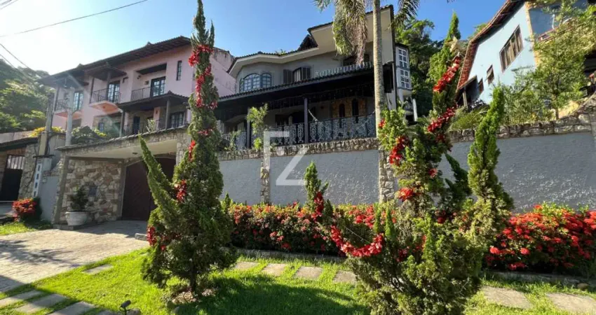 Um CASTELO no perímetro urbano - 5 quartos, 3 salas e suíte máster do tamanho de um apartamento