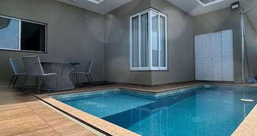 Casa com 3 dormitórios à venda, 250 m² por R$ 1.300.000,00 - Quinta Ranieri - Bauru/SP