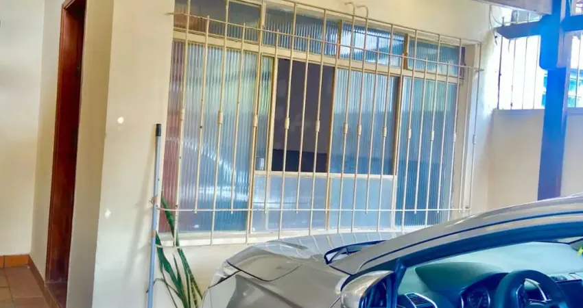 Casa térrea a venda com saída para duas ruas R. Zilda R. Coronel Cassio de Barros Casa verde alta SP