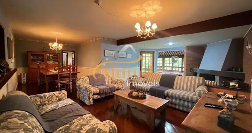Apartamento Clássico e Charmoso com Toques de Azul em Campos do Jordão