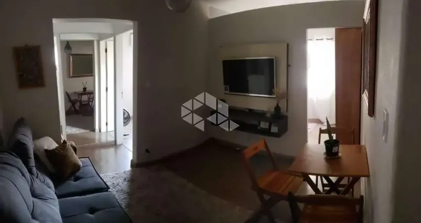 Apartamento com 1 dormitório perto do metrô liberdade, 50m. não possui garagem