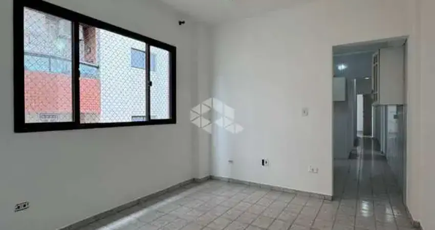 Apartamento a venda na praia grande, guilhermina, com 2 quartos e 1 vaga